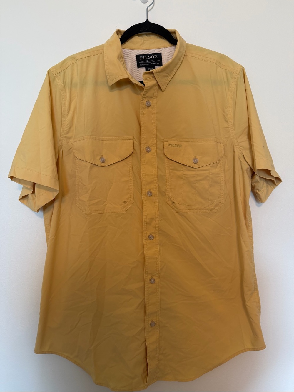 Filson Men's Short-Sleeve Button-Up Shirt in Yellow Size L